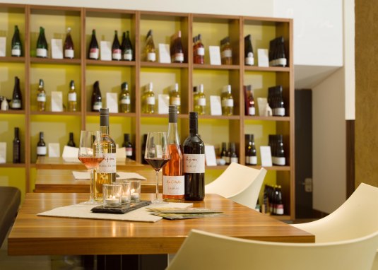 Weinlounge Weingut Müller © Carsten Costard Weinlounge Weingut Müller © Carsten Costard