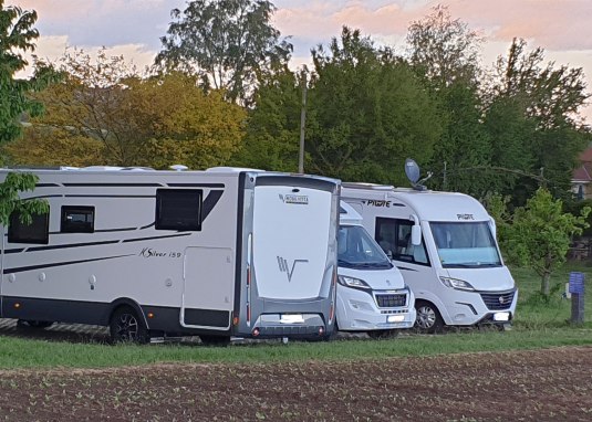 Weingut Schott Wohnmobil © Weingut Schott Weingut Schott Wohnmobil © Weingut Schott