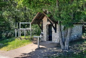 Falkenberghütte Dienheim © Tourismus Service Center der Verbandsgemeinde Rhein-Selz Falkenberghütte Dienheim © Tourismus Service Center der Verbandsgemeinde Rhein-Selz