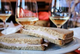 Vinothek & Weinschule Hemmes Pausenbrot Vinothek & Weinschule Hemmes Pausenbrot