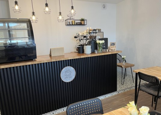 Cafe Mai Guntersblum 2 © Cafe Mai Alwina Maidanjuk Cafe Mai Guntersblum 2 © Cafe Mai Alwina Maidanjuk