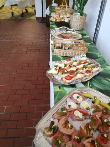 Weingut Blees-Wallich_Buffet, © Weingut Blees-Wallich Weingut Blees-Wallich_Buffet, © Weingut Blees-Wallich
