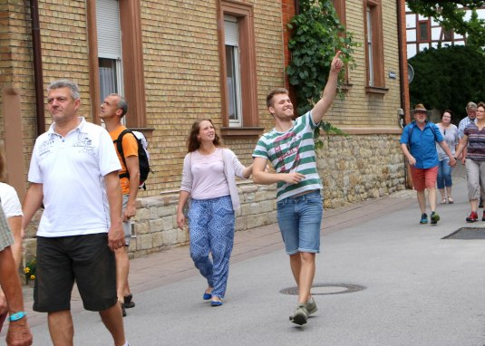 HEITERE ORTS- und STADTFÜHRUNGEN © Angelika Friedrich HEITERE ORTS- und STADTFÜHRUNGEN © Angelika Friedrich
