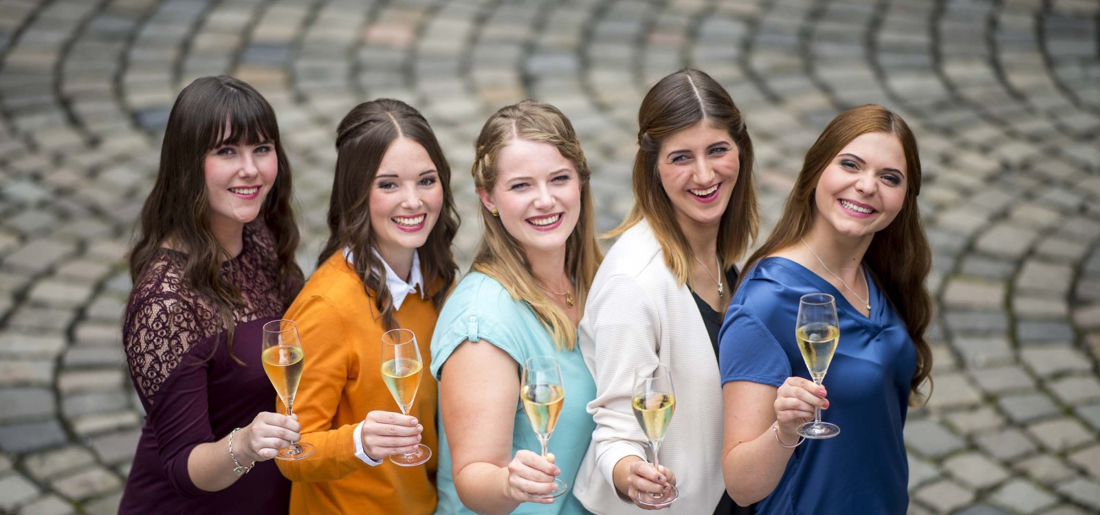 Rheinhessische Weinmajestäten 2017/2018 Rheinhessische Weinmajestäten 2017/2018