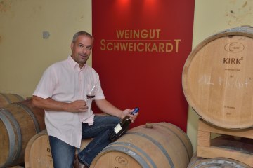 Weingut Schweickardt_Winzer 3, © Weingut Schweickardt Weingut Schweickardt_Winzer 3, © Weingut Schweickardt