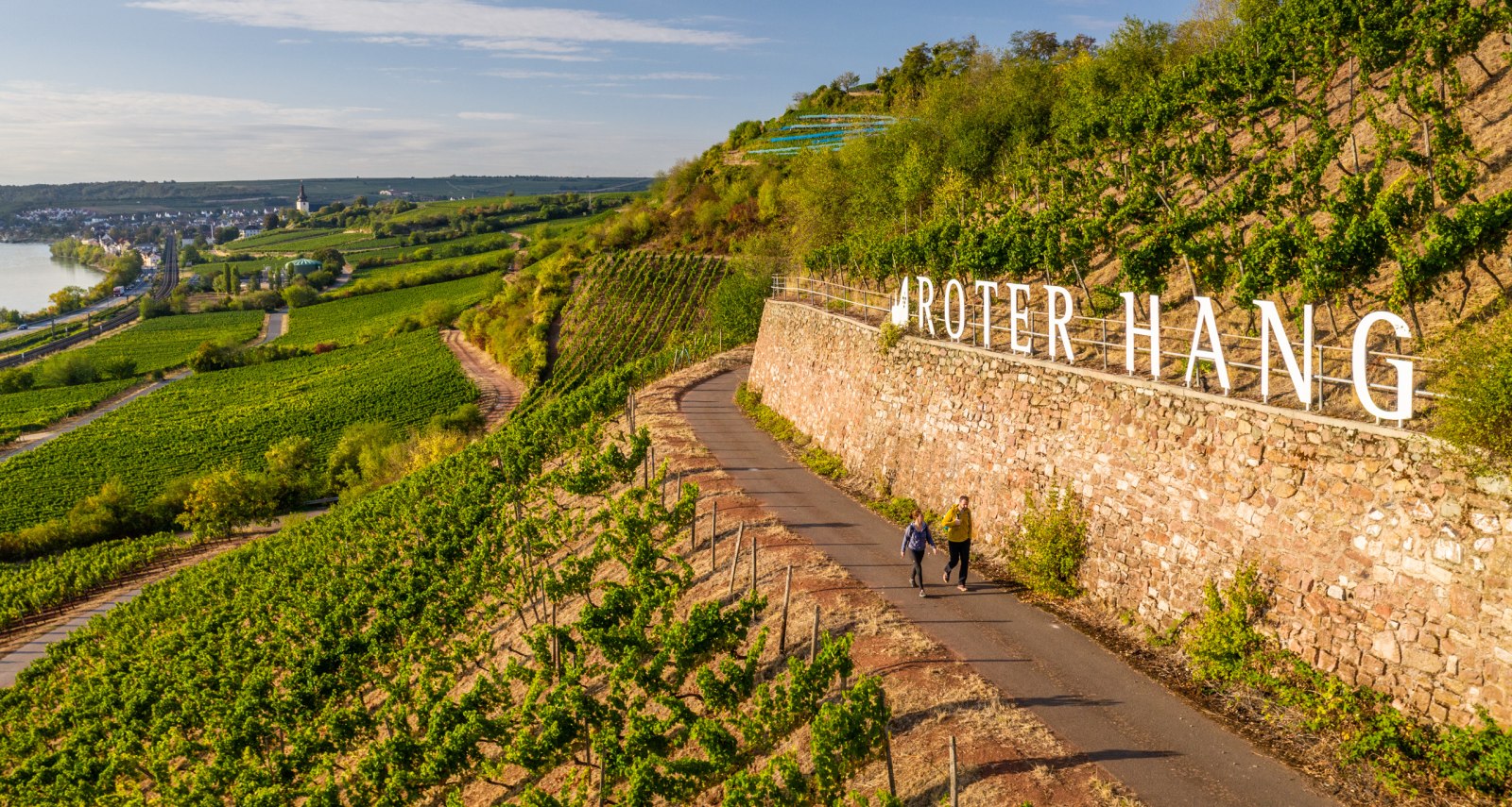 Wandern am Roten Hang, © Dominik Ketz Wandern am Roten Hang, © Dominik Ketz