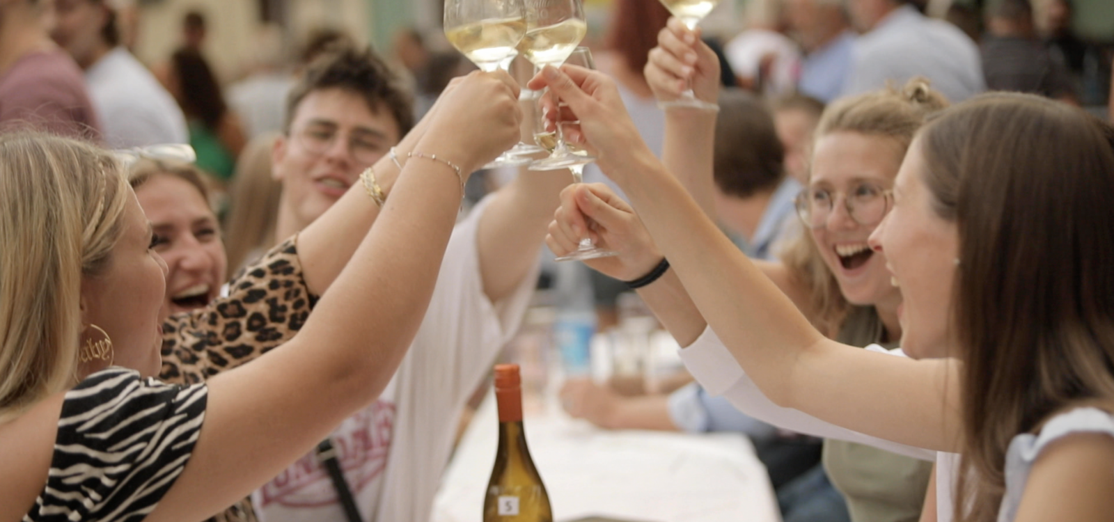 Weinfest Nackenheim, © Rheinhessenwein e.V./Carsten Costard Weinfest Nackenheim, © Rheinhessenwein e.V./Carsten Costard