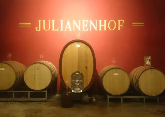 Julianenhof 1 © Weingut & Gästehaus Julianenhof Nierstein Julianenhof 1 © Weingut & Gästehaus Julianenhof Nierstein