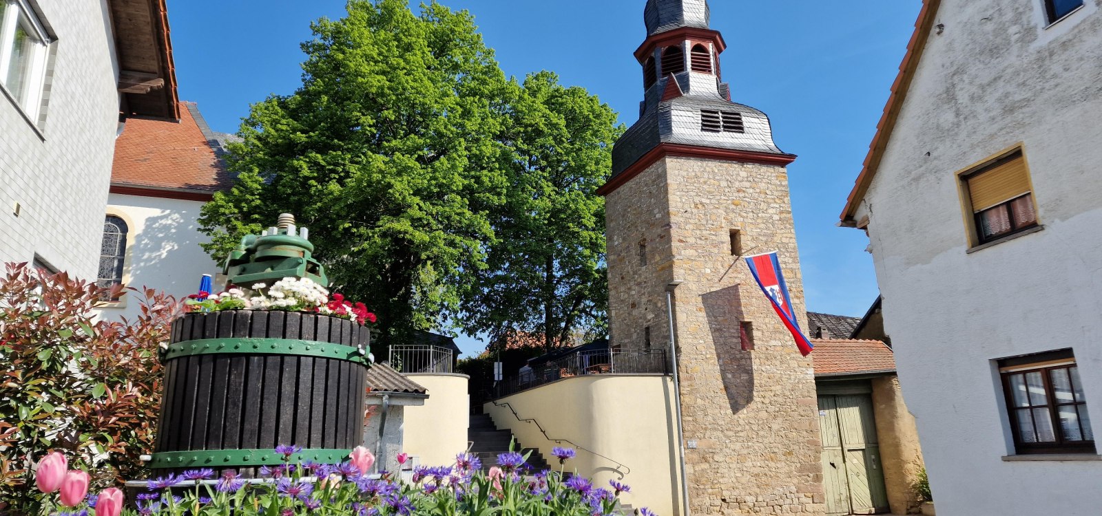 Glockenturm Gau-Weinheim Glockenturm Gau-Weinheim