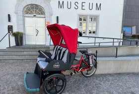 E-Rikscha steht zur Ausleihe bereit © Tourist Information Alzeyer Land und Rheinhessische Schweiz E-Rikscha steht zur Ausleihe bereit © Tourist Information Alzeyer Land und Rheinhessische Schweiz