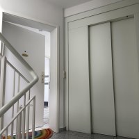 Eingang zur Wohnung/Fahrstuhl/Treppenhaus Eingang zur Wohnung/Fahrstuhl/Treppenhaus