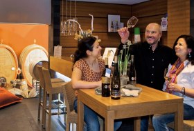 Weingut Pauser, Flonheim, Eva Pauser-Brand, Friedrich und Cornelia Pauser Weingut Pauser, Flonheim, Eva Pauser-Brand, Friedrich und Cornelia Pauser