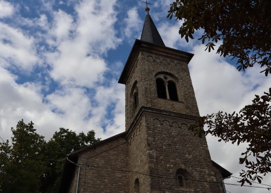 Katholische Kirche St. Viktor in Guntersblum 1 © Tourismus Service Center der Verbandsgemeinde Rhein-Selz Katholische Kirche St. Viktor in Guntersblum 1 © Tourismus Service Center der Verbandsgemeinde Rhein-Selz