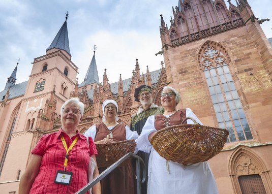 Zeitreise-Stadtführung durch Oppenheim © Stadt Oppenheim Zeitreise-Stadtführung durch Oppenheim © Stadt Oppenheim