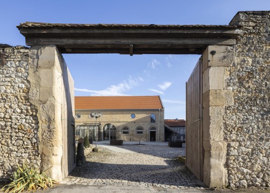 Gutshof Valentin Hoftor © Weingut Wittmann Gutshof Valentin Hoftor © Weingut Wittmann