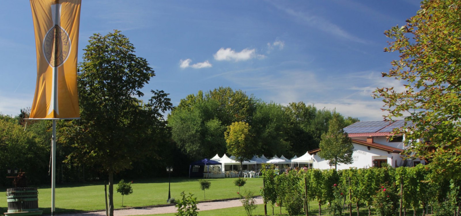 Weingut Fischborn Bergeshof_Garten, © Weingut Fischborn Bergeshof Weingut Fischborn Bergeshof_Garten, © Weingut Fischborn Bergeshof