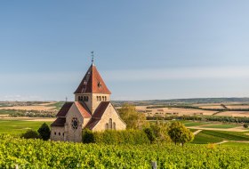 Kreuzkapelle bei Gau-Bickelheim 1 © Dominik Ketz Kreuzkapelle bei Gau-Bickelheim 1 © Dominik Ketz