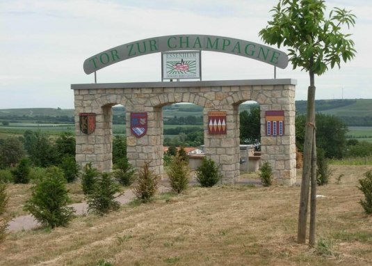 Tor der Chamagne © Stefan Mossel Tor der Chamagne © Stefan Mossel