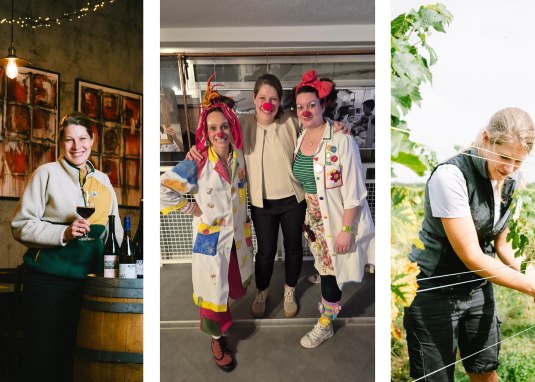 Weinprobe mit den Clowndoktoren und dem Weingut Hu &copy; Weingut Huster / DIE CLOWN DOKTOREN E.V.