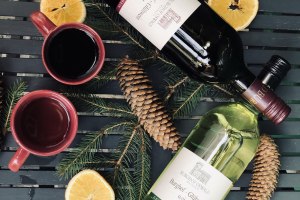 Weingut Burghof Oswald Gl&uuml;hwein