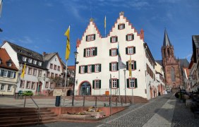 Historisches Rathaus am Marktplatz in Oppenheim © C. Mühleck, Stadt Oppenheim