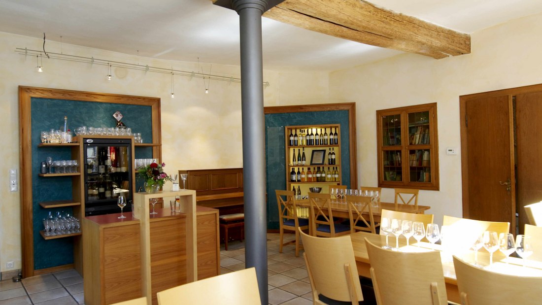 Weingut Kronenhof_Vinothek, &copy; Weingut Kronenhof