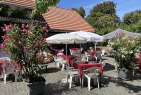 Straußwirtschaft im Weingut Belzer