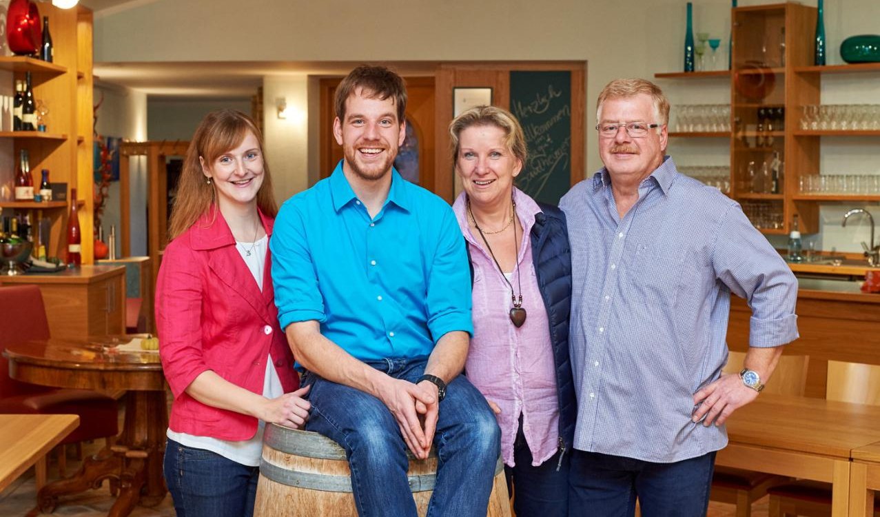Weingut Volker & Kai Saulheimer_Familie 3, &copy; Weingut Volker & Kai Saulheimer