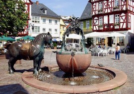 Rossmarkt, &copy; TI Alzey