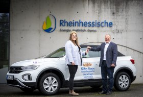 Autoübergabe Kathrin Knierim © Stefan Gröpper Photography 