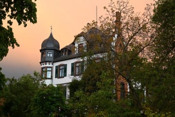 &copy; Weingut Villa Kerz