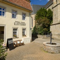 Vinothek Weingut Klosterhof  &copy; Carsten Costard