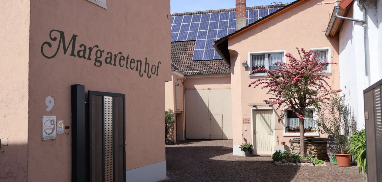 &copy; Weingut Margaretenhof