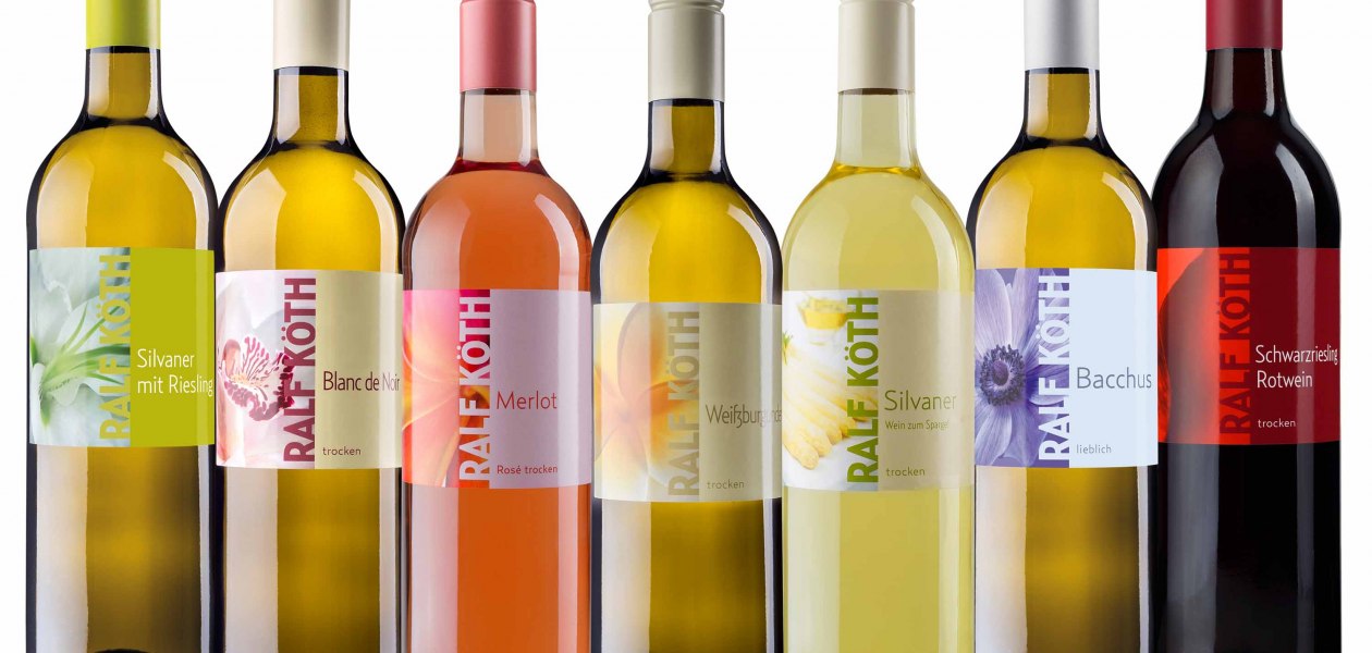 K&ouml;th_Weinflaschen_in_V_Form, &copy; Wein & Secco K&ouml;th