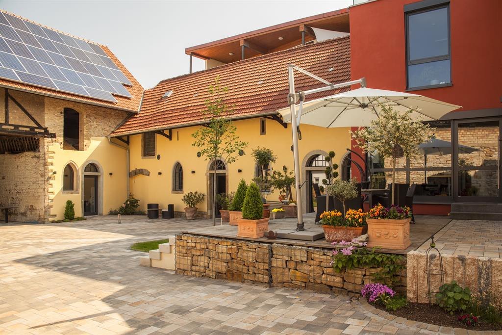 E-Bike und Pedelec-Station, © Weingut Chumbderhof; Familie Schönfeld