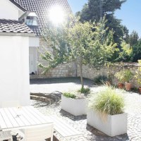 S&uuml;dterrasse Brunnenhaus und Hof