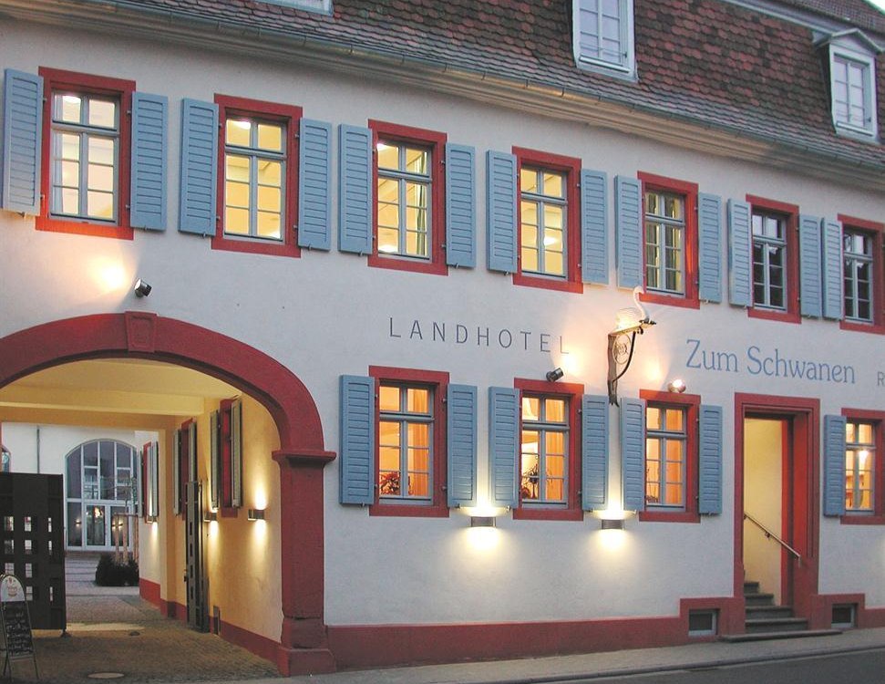 Hotelansicht von aussen, &copy; Landhotel Zum Schwanen