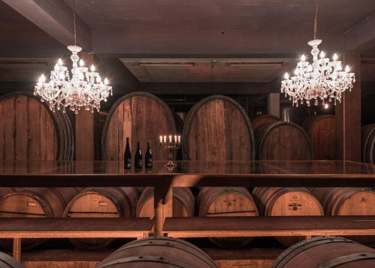 Blick in den Keller &copy; Weingut M&uuml;ller-Dr. Becker