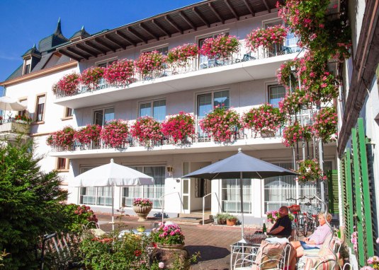 Aussenansicht_vergrößert Startbild deskline © Gästehaus Urschel