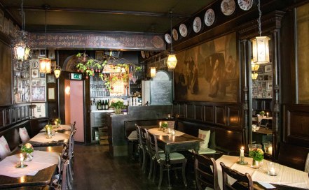 Urige Weinstube in Mainz