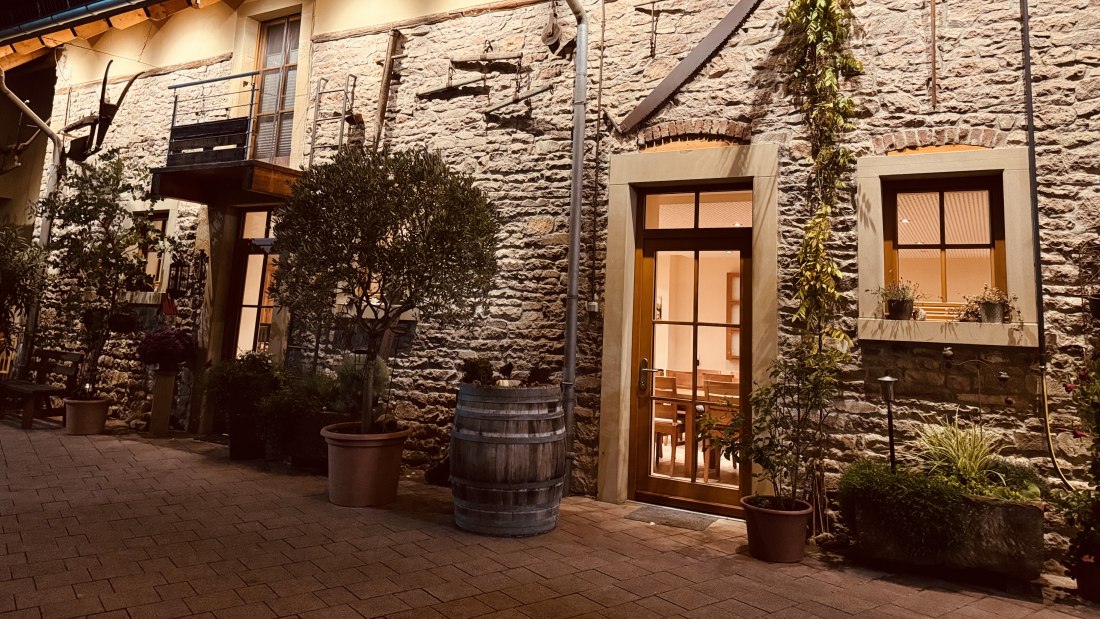 Weingut Breitenbach Innenhof, © Weingut Breitenbach