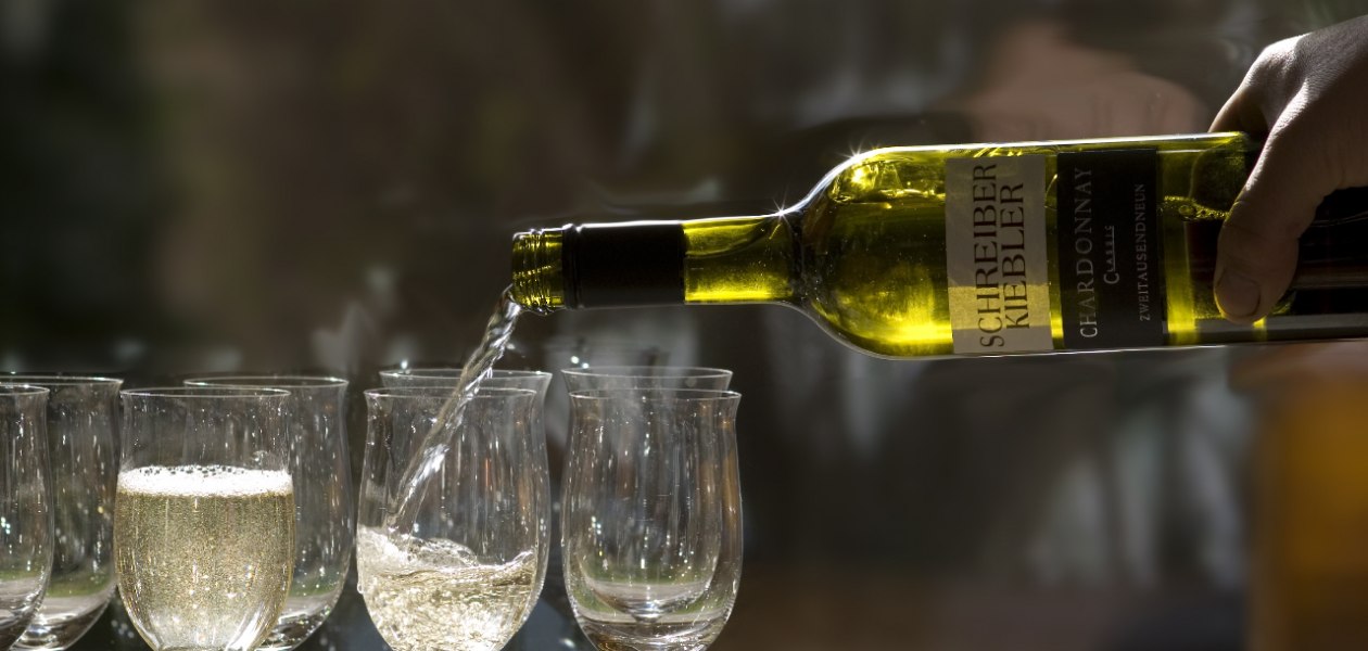 Weingut Schreiber-Kiebler_Einschenken, &copy; Weingut Schreiber-Kiebler