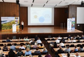 Tourismustag Rheinhessen 2019. Vortrag "Rheinhessen - Auf dem Weg zur Profilierung als Radregion". Silke Heck, BTE Tourismus- und Regionalberatung &copy; Carsten Costard