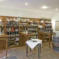 Vinothek Burghof Oswald 1 &copy; Ullrich Knapp