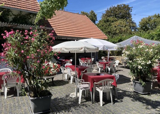 Straußwirtschaft im Weingut Belzer