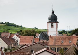 Wachenheim Blick auf Kirche
