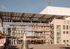 Das kleine Haus hinter dem Veranstaltungsort