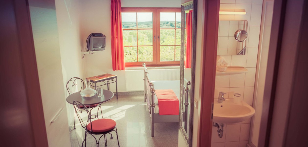 Weingut Hagemann_Gaestehaus mit 8 Doppelzimmern, &copy; Weingut Hagemann