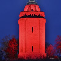 Bismarckturm im Advent - Ingelummer Kerz &copy; Rainer Oppenheimer/Stadt Ingelheim