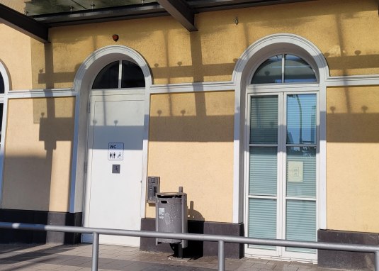 &Ouml;ffentliche Toilette Bahnhof Ingelheim &copy; Stadt Ingelheim/uz